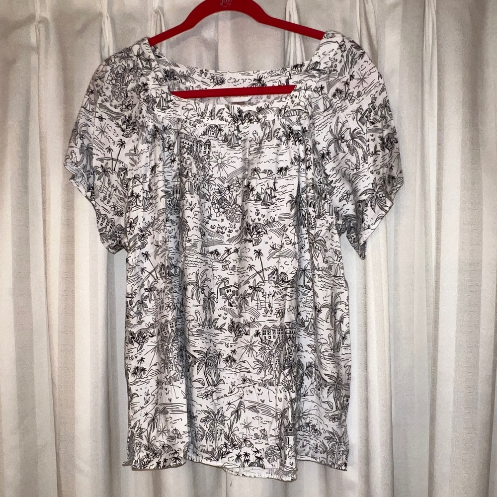 Christopher & Banks sz XL.  Square neck black & white vacation theme